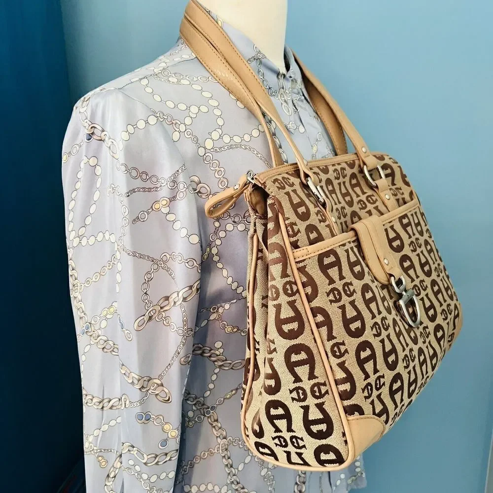Vintage Etienne Aigner Logo Collection Tan Brown Handbag Shoulder Bag Purse